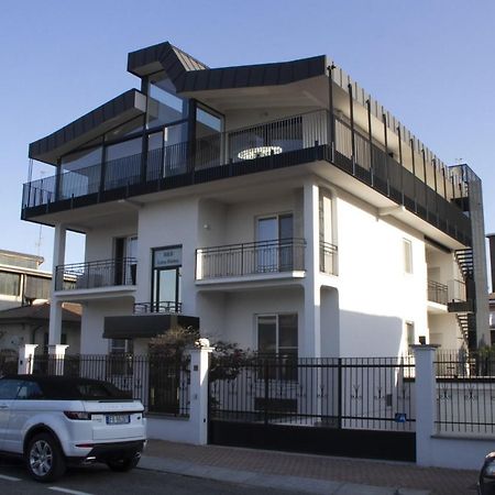 Bed and Breakfast Luna Bianca Роццано Экстерьер фото