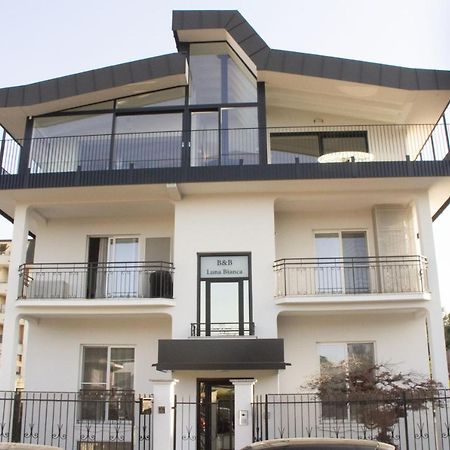 Bed and Breakfast Luna Bianca Роццано Экстерьер фото